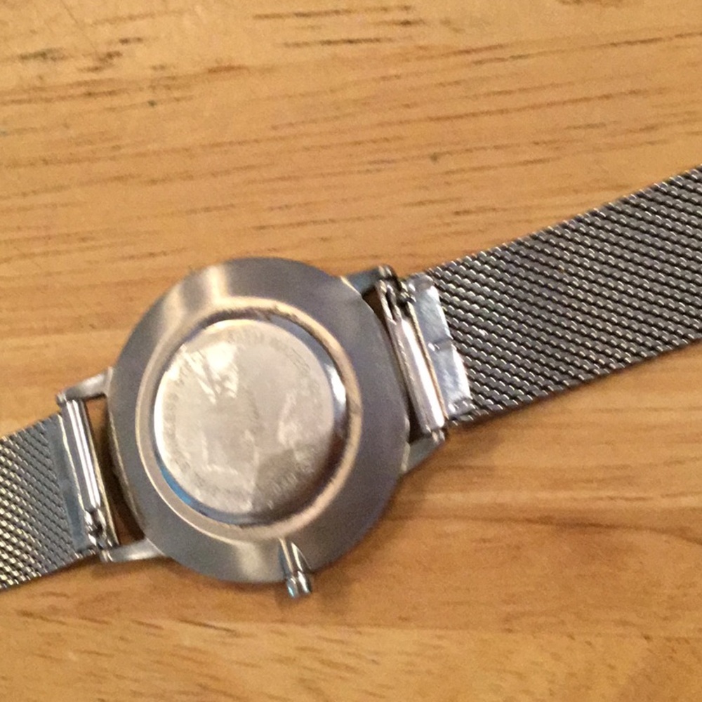 Women’s MVMTwatch - Picture 2 of 4